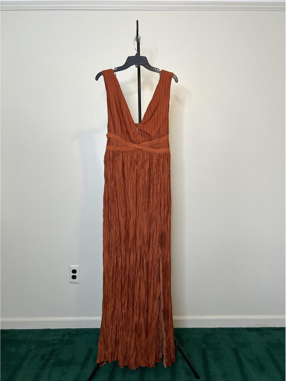 Astr the Label Tesni Dress